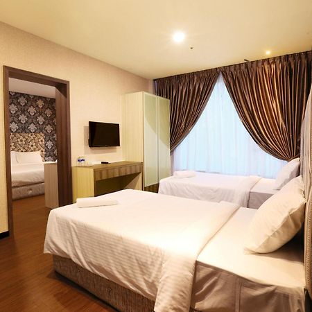 7 Heaven Boutique Hotel Pasir Gudang Exterior foto