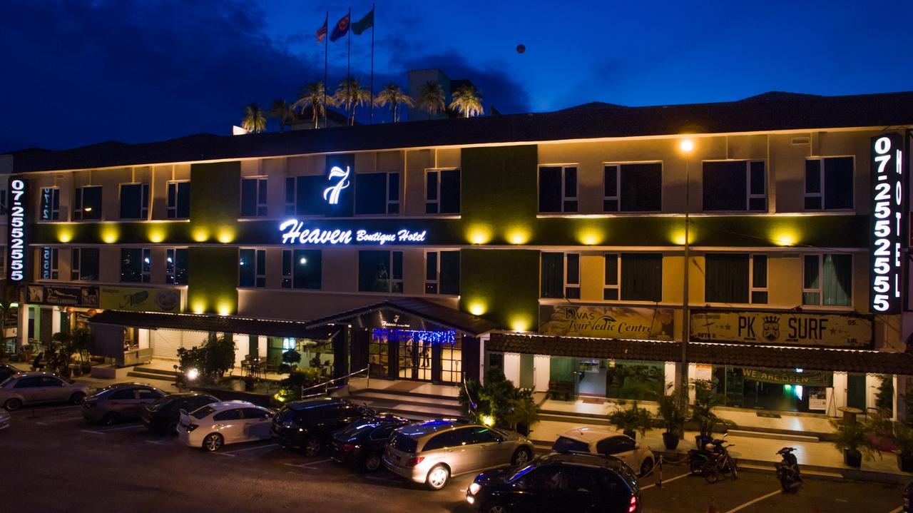 7 Heaven Boutique Hotel Pasir Gudang Exterior foto