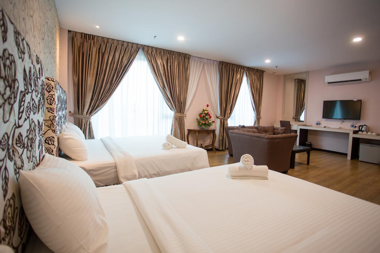7 Heaven Boutique Hotel Pasir Gudang Exterior foto